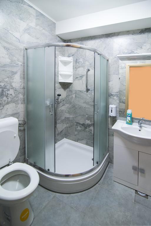 Hostel Bordada Кральевица Экстерьер фото